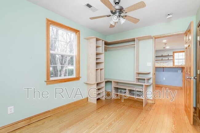 Building Photo - 1613 S Meadow St