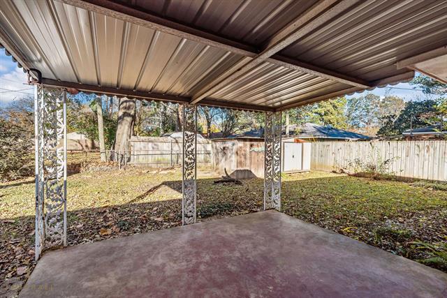 Building Photo - 410 Haynes Ave