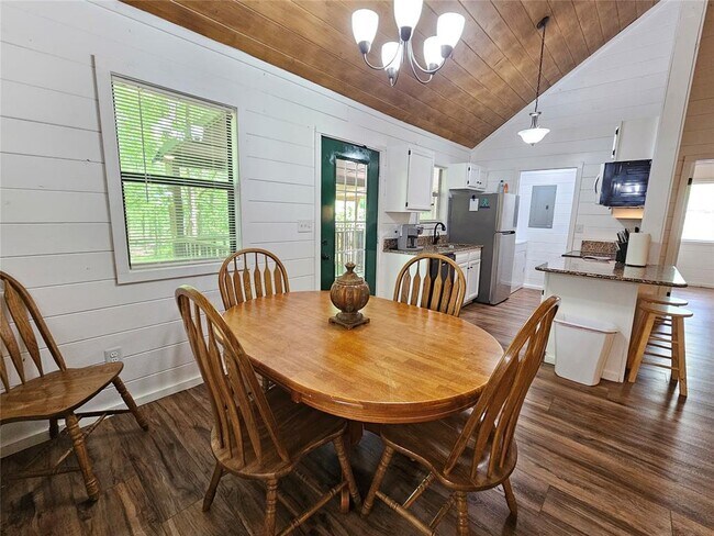 Building Photo - 158 Lionfish Rd