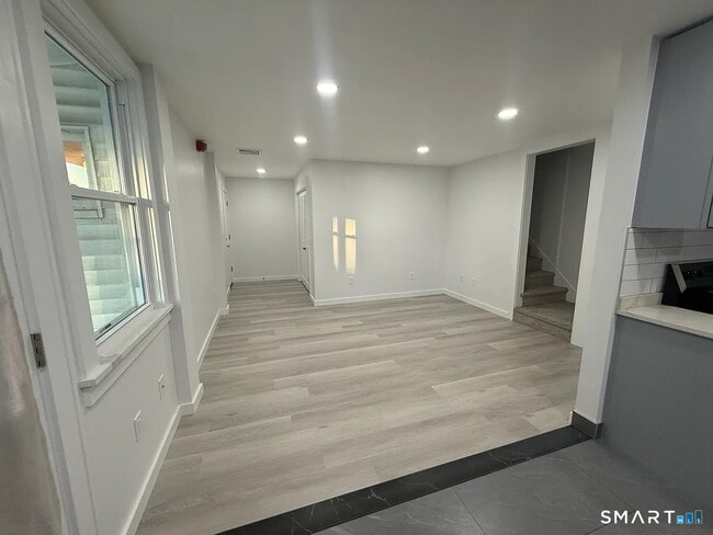 Building Photo - 69 Whitfield St