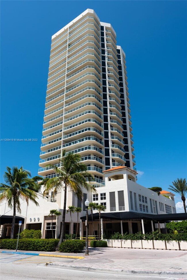 Building Photo - 7330 Ocean Terrace