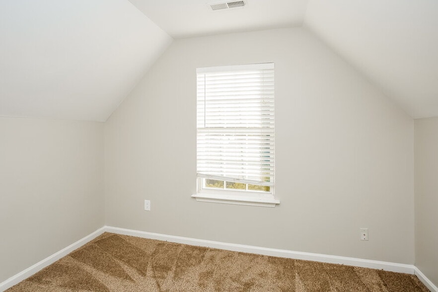Building Photo - 4009 Ranchview Ln