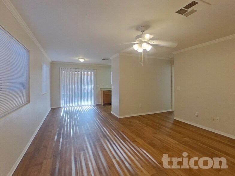 Building Photo - 21619 N 29th Dr