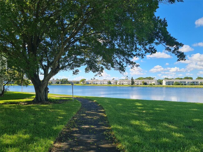 Building Photo - 3421 NW 44th St