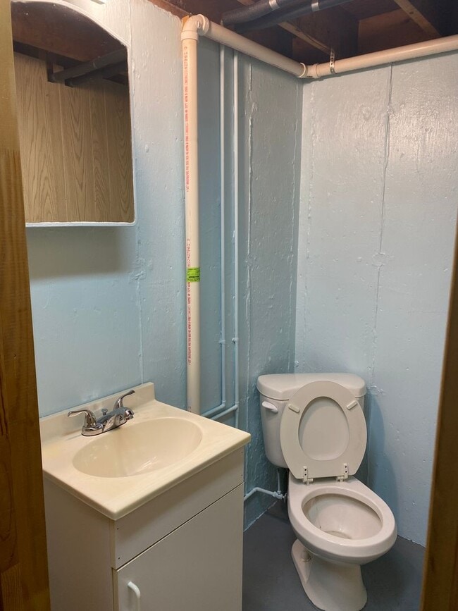 Building Photo - 343 Beverly Hills Dr