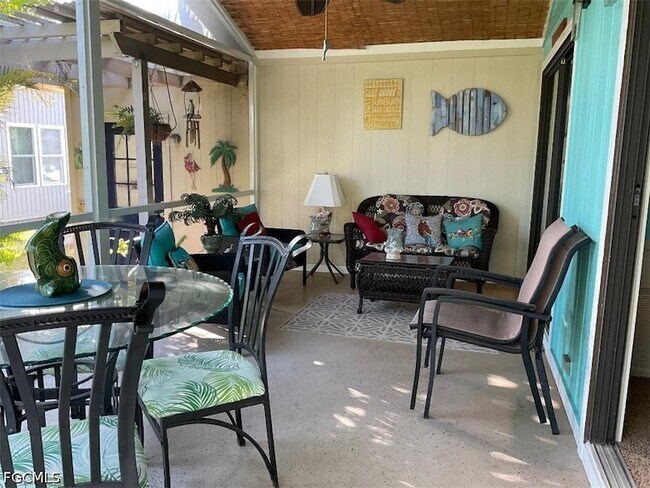 Building Photo - 4036 Ave Del Tura
