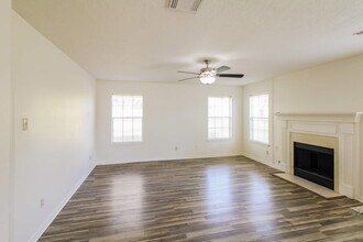 Building Photo - 4409 Spoonbill Dr