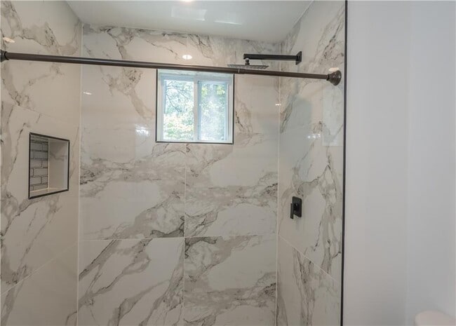 Building Photo - 3822 Bakers Ferry Rd SW