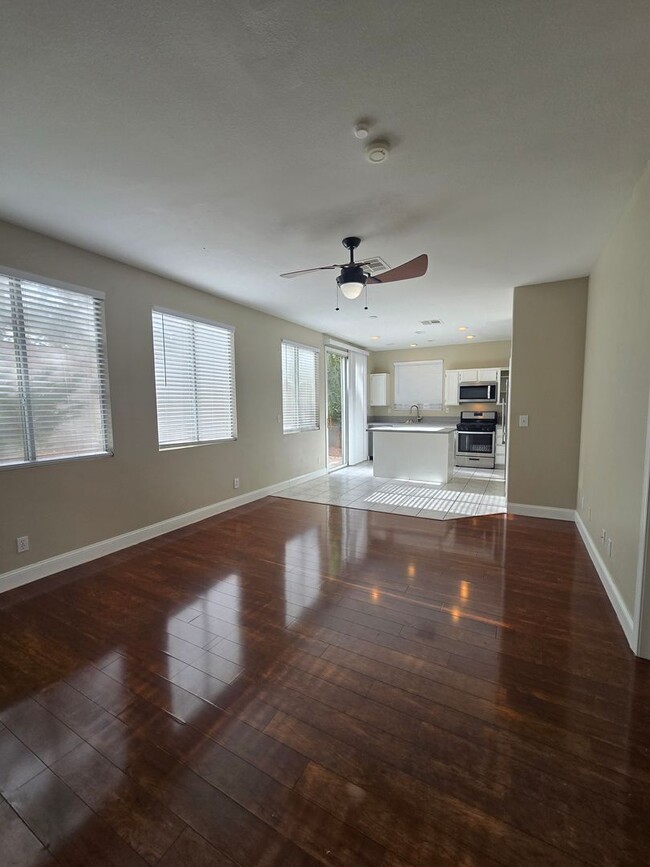 Building Photo - A Fabulous 3 Bedroom House in Summerlin.