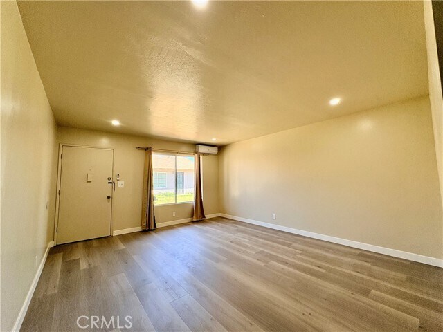 Building Photo - 4572 Canoga St