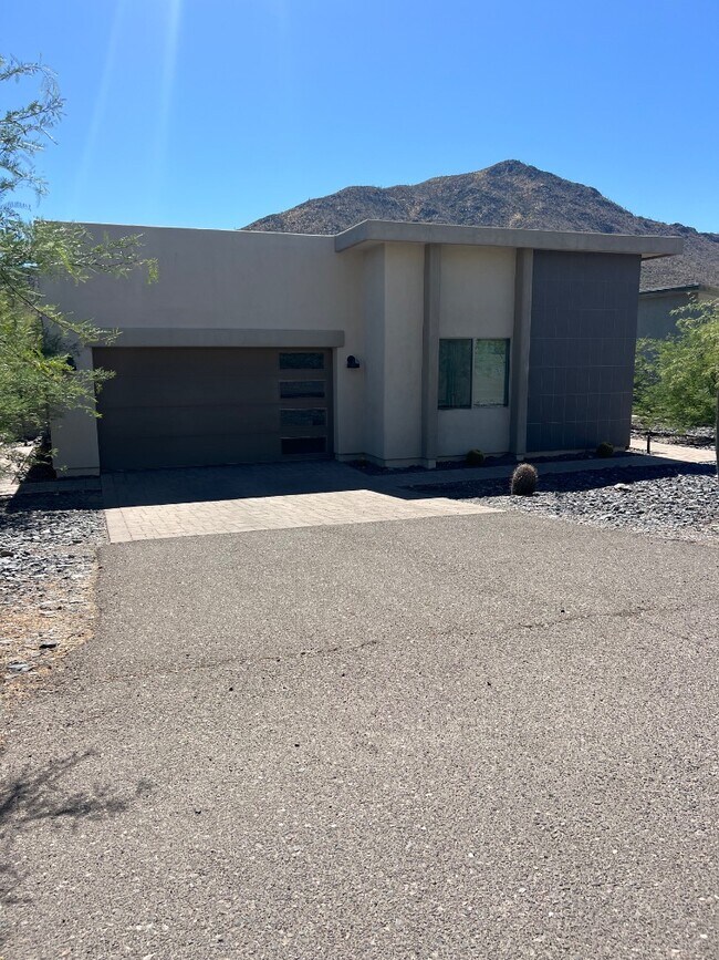 Building Photo - 37041 N Conestoga Trail