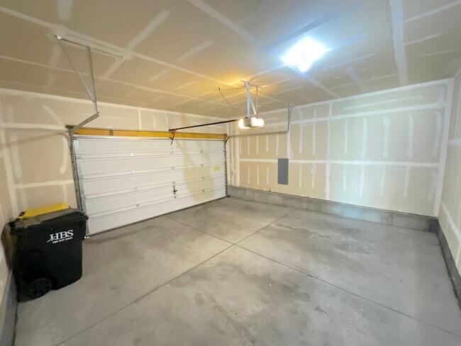 Building Photo - 6706 Golden Briar Ln