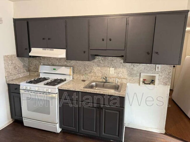 Building Photo - 509 Hwy 138 W