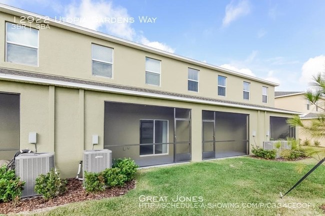 Building Photo - 12922 Utopia Gardens Way