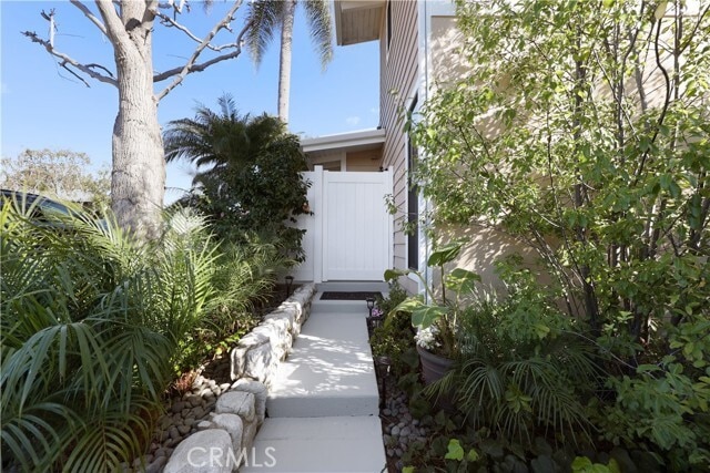 Building Photo - 454 Seaward Rd