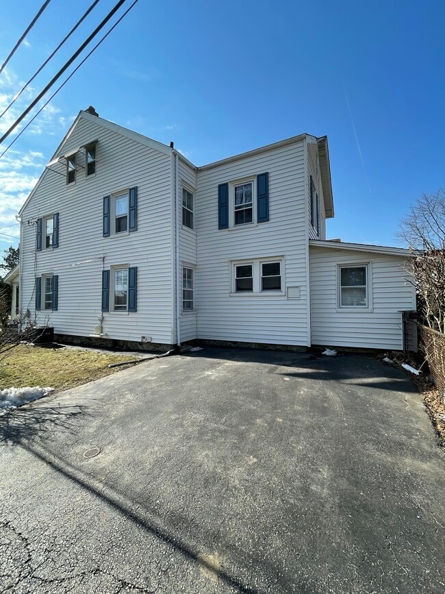 Building Photo - 737 First Ave