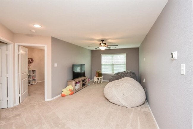 Building Photo - 7002 Edwanna Ln