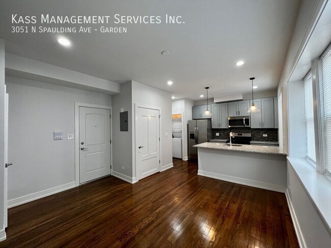 Primary Photo - 3051 N Spaulding Ave