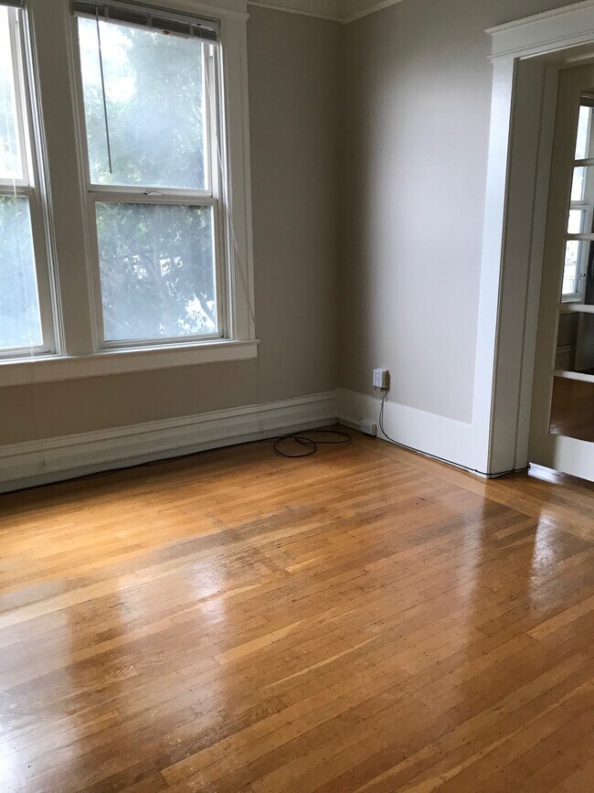 Building Photo - 3099 Market St