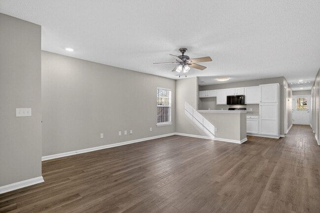 Building Photo - Hunters Bend Haven