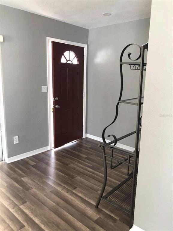 Building Photo - 4940 Shell Stream Blvd