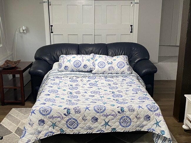 Building Photo - 1680 Hemingway Dr SW