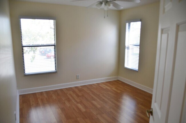 Building Photo - 3355 Jaywood Terrace