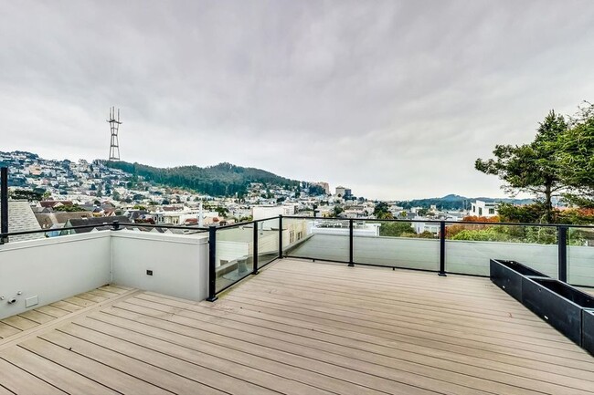 Building Photo - Luxury Brand New Remodeled 4 Bedroom Flat ...