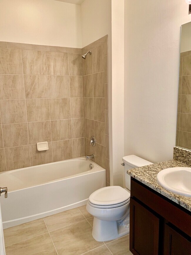 Building Photo - NW Cape Coral Single Family Home