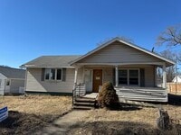 Building Photo - 3307 Hoover Ave