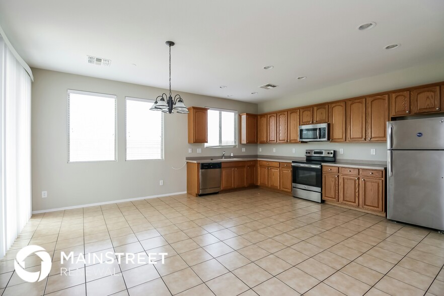 Building Photo - 31245 N Cavalier Dr