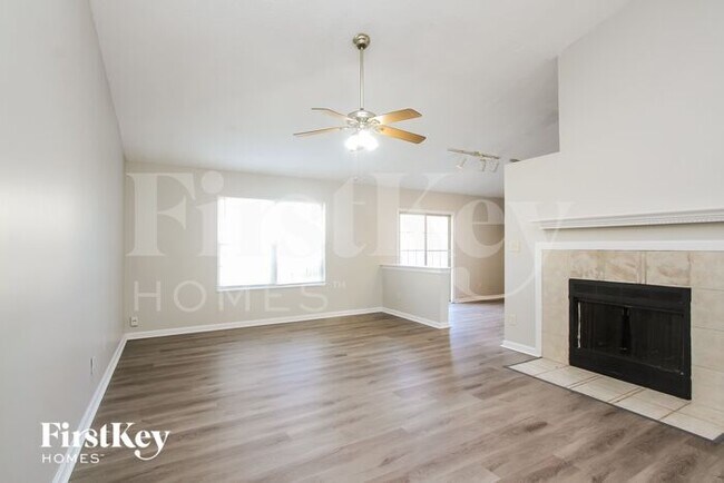 Building Photo - 8407 Fort Sumter Dr