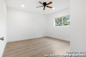 Building Photo - 17807 Hilltop Dr