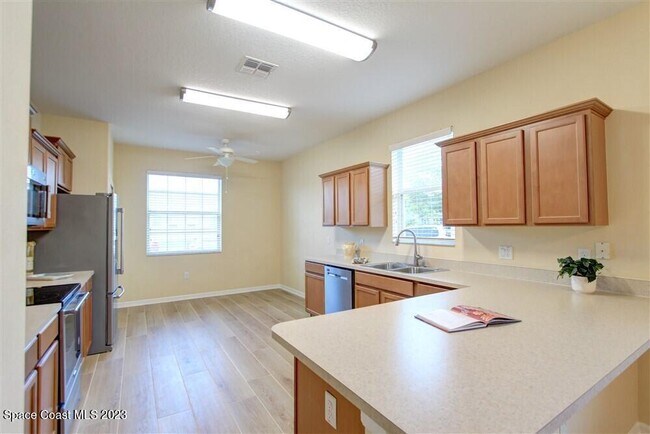 Building Photo - 5834 Trieda Dr