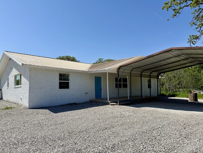 Building Photo - 39 Melody Ln