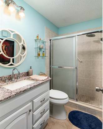 Building Photo - 206 Cedarwood Cir