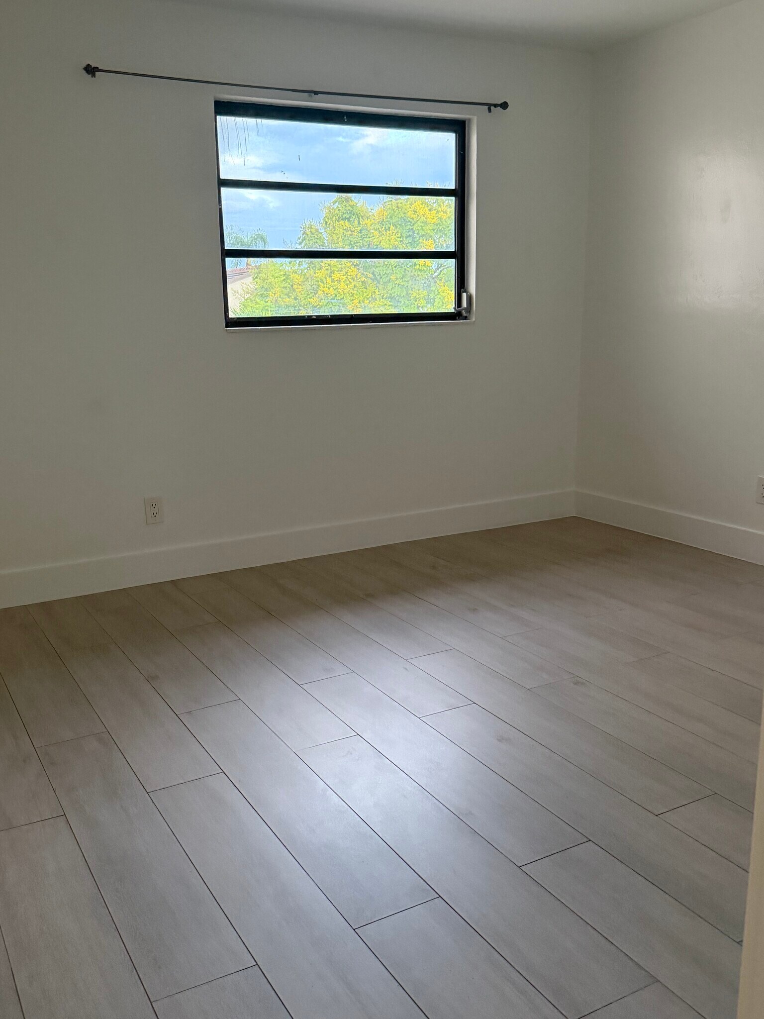 Building Photo - 8947 SW 149th Pl