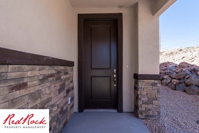 Building Photo - Spacious Townhome in Hurricane Heights