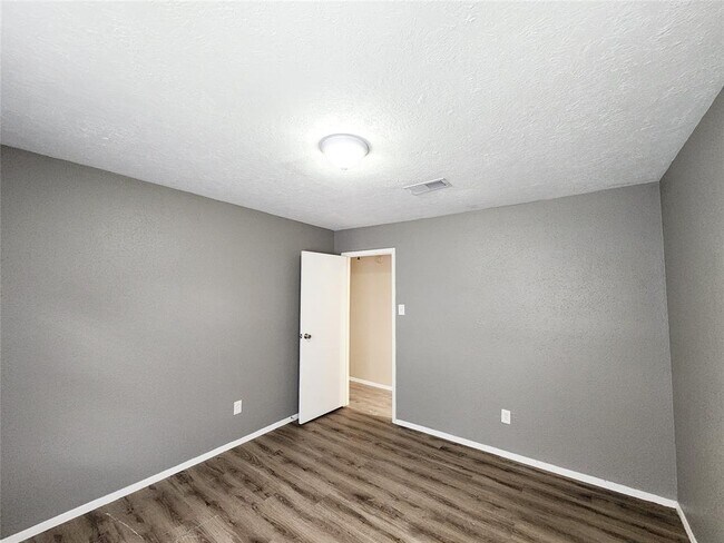 Building Photo - 20203 Dawn Mist Ct