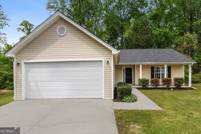 Primary Photo - 1015 Amelia Grove Ln SE