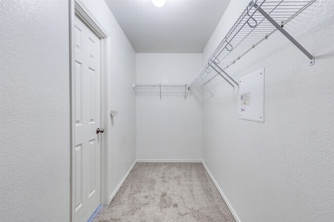 Building Photo - 1909 Diamond Lake Trail