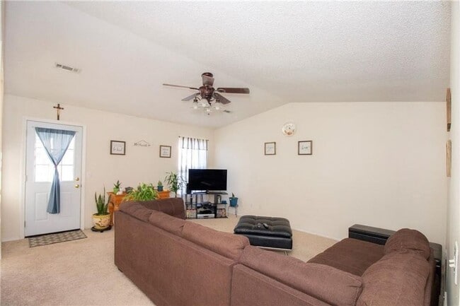 Building Photo - 3045 W Essex Dr