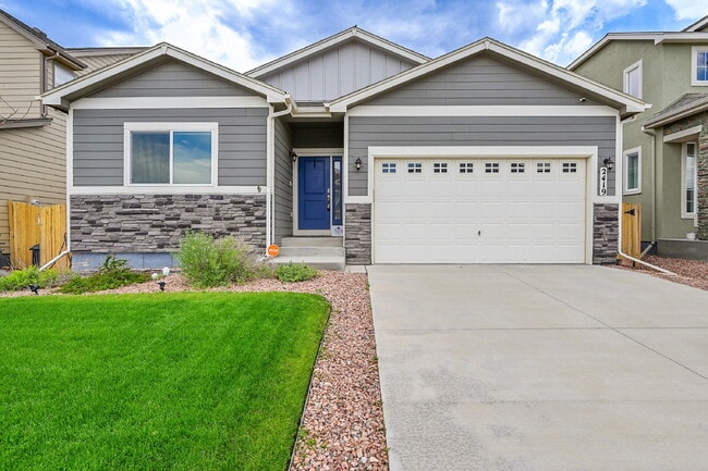 Building Photo - $2,895 - 4 Bed, 3 Bath Home in Colorado Sp...