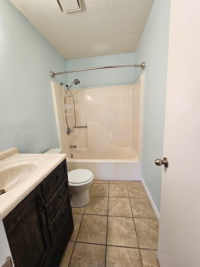 Building Photo - 4489 Little River Inn Ln