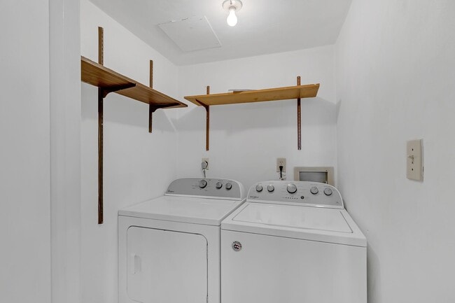 Building Photo - Call Sabrina Thomas at 757-767-0767 for more information