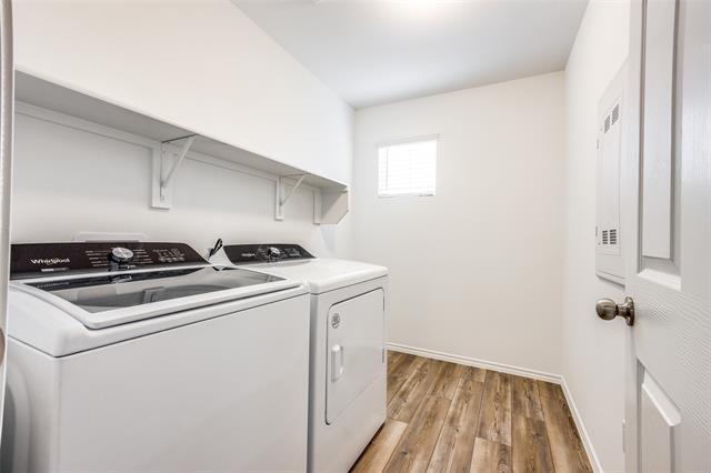 Building Photo - 858 Breakwater Dr