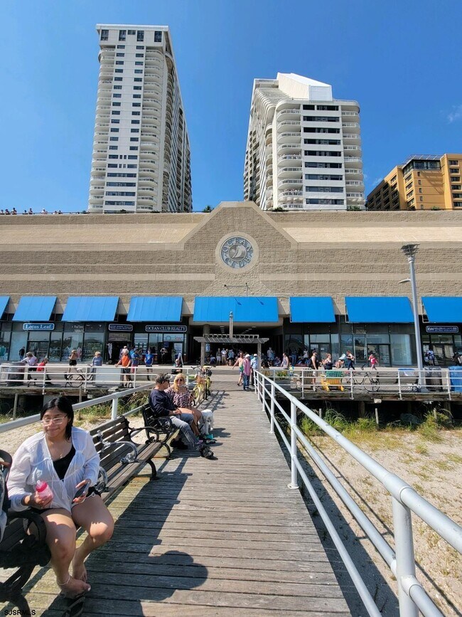 Building Photo - 3101 Boardwalk
