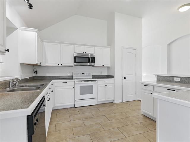 Building Photo - 517 Terrace View Dr