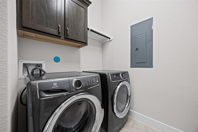 Building Photo - 2308 Berkleys Brook Dr