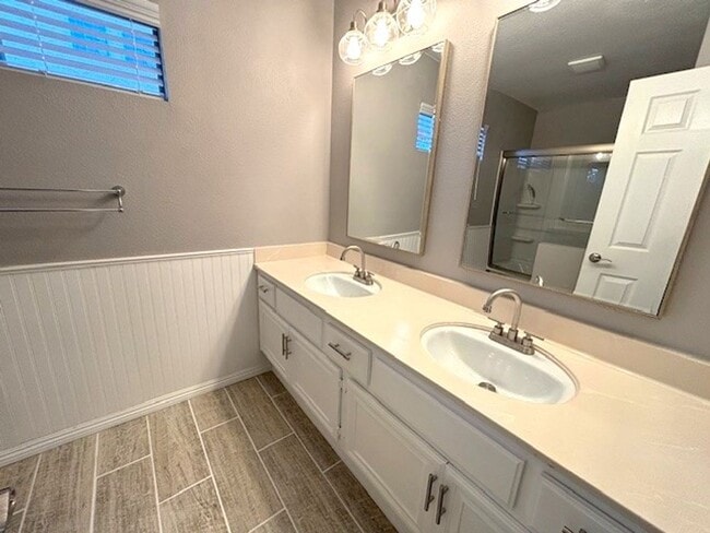 Building Photo - Stylish, Upgraded Laguna Niguel Home Ready...